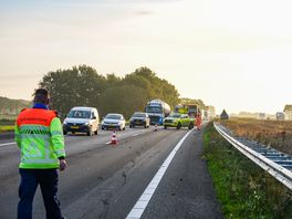 File op A37 door ongeluk met vrachtwagen