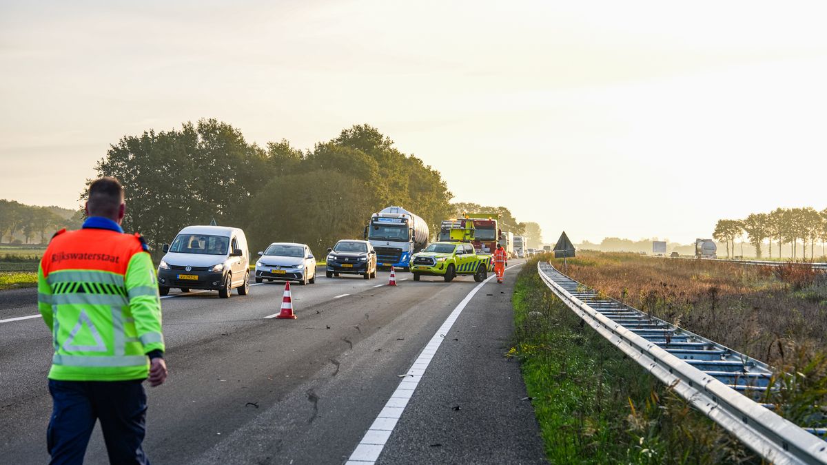 File op A37 door ongeluk met vrachtwagen