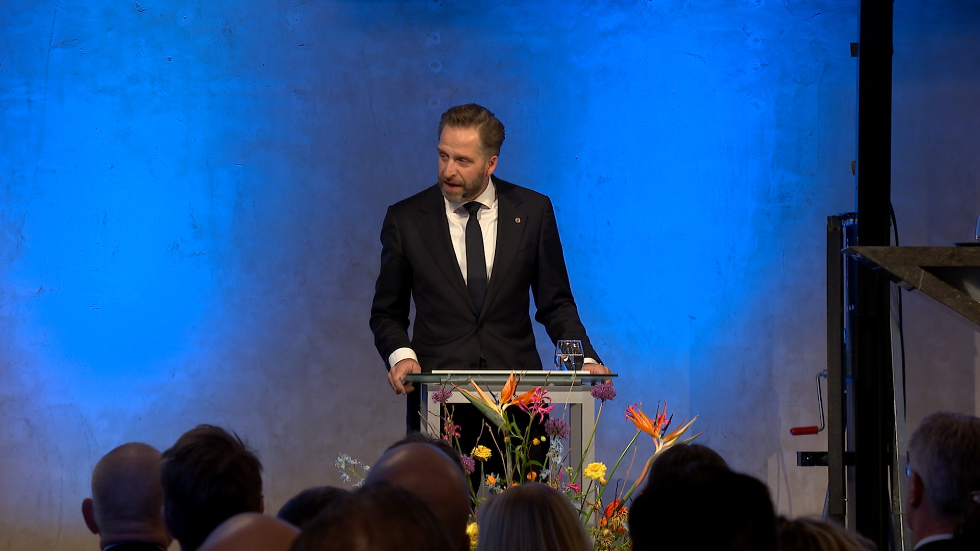 'Rampjaar' of juist 'Supercommissaris'? Statenleden verdeeld over één jaar Hugo de Jonge