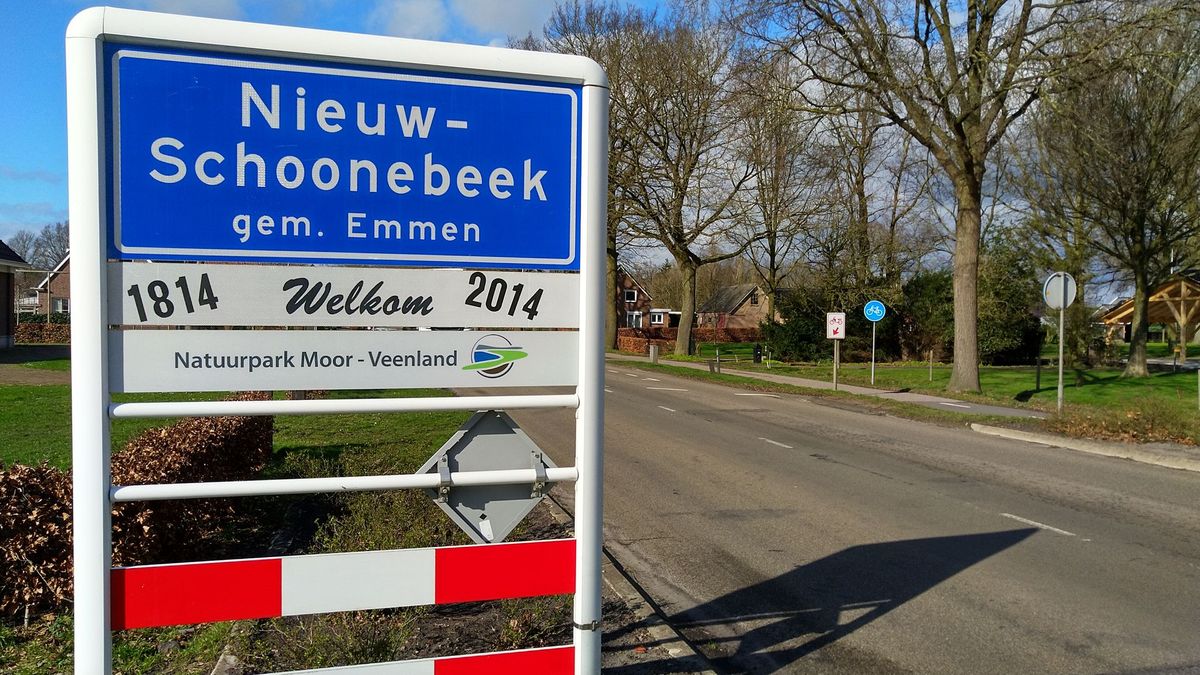 Nieuw-Schoonebeek wijst gemeente met ludieke video op woningnood