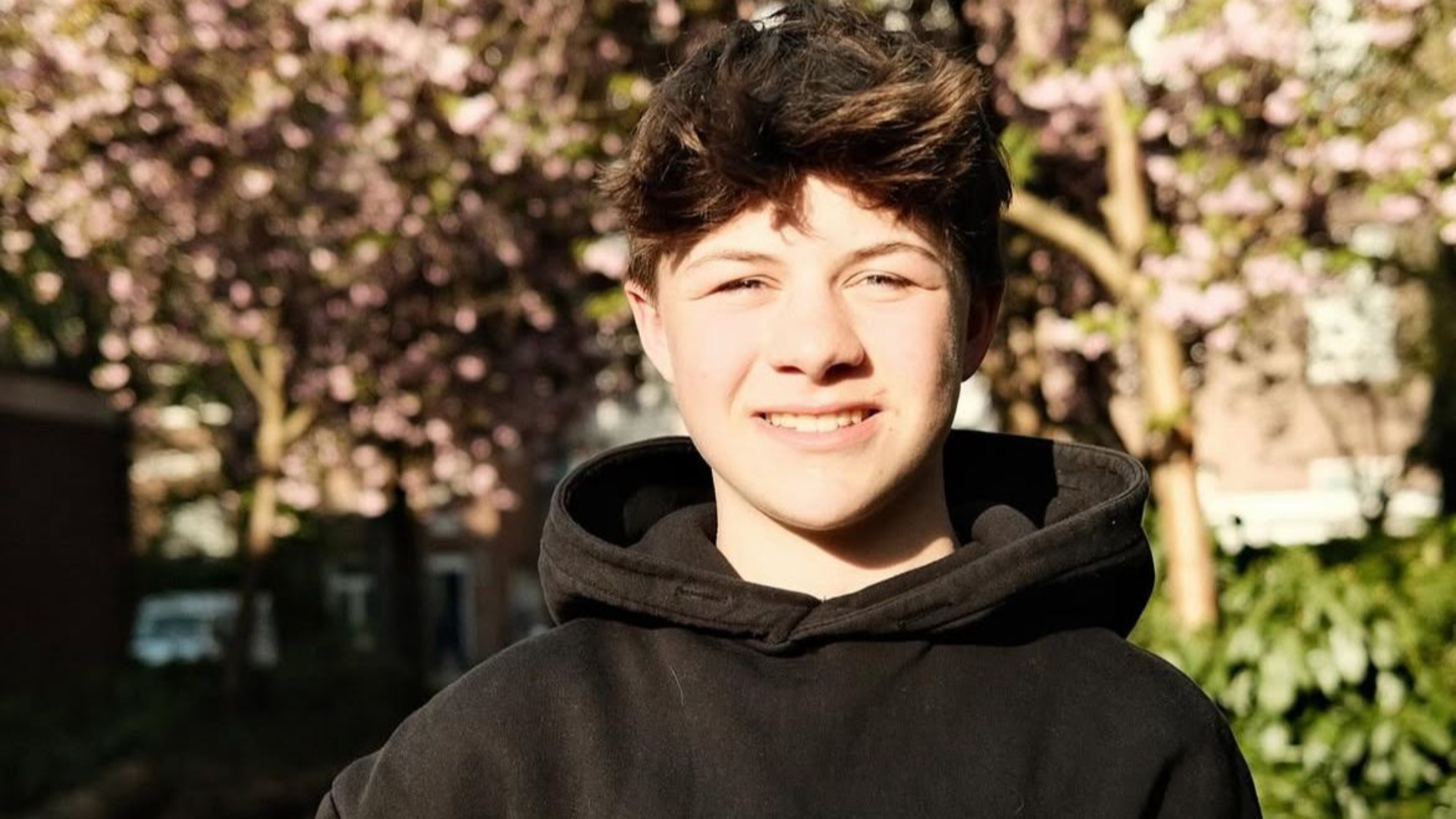 Vlinder (16) werd 2,5 jaar gevolgd voor voetbaldocumentaire: 'Cameravrouw onderdeel van het gezin'