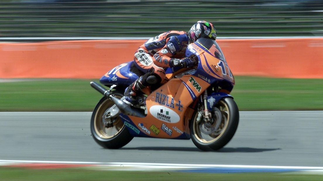 Van den Goorbergh in actie op zijn 500cc in 2000 (Rechten: ANP / Jasper Juinen)