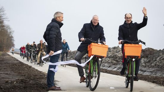 Doorfietsroute Groningen-Ten Boer en hernieuwde Noorddijkerweg geopend