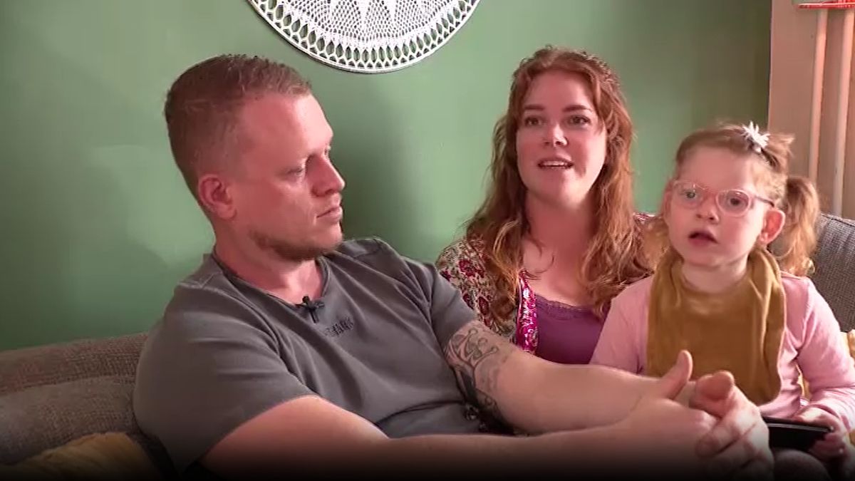 Haar rolstoelbus werd gestolen, maar nu is er gelukkig goed nieuws voor Novée (5) uit Landgraaf