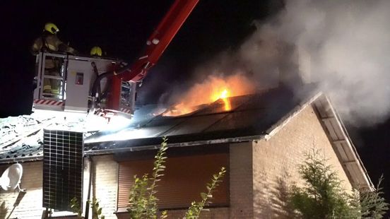 Twee personen gered bij woningbrand
