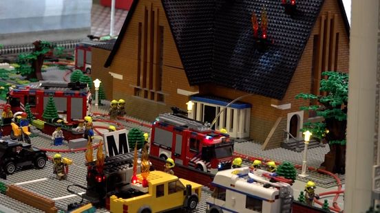 Nagebouwde incidenten: 'Het zijn ruim 250.000 LEGO-steentjes'