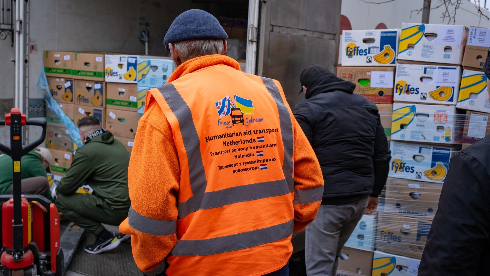 Friese Rijders wolle nije foarm fan help oan Oekraïne: "Binnen 24 of 36 oeren in frachtwein derhinne"