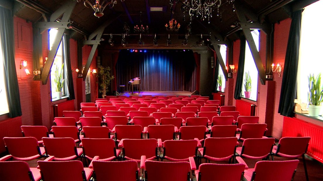 Theater de Verwachting in Ritthem gaat in de verkoop