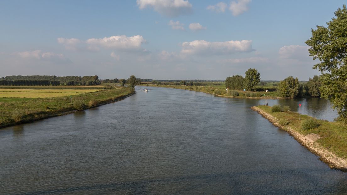 "Ooit lag Doesburg aan de oever van de Berkel", vertelt IJsselkenner Dolf Logemann. Na een doorbraak tussen bekenstelsels in het gebied, vermoedelijk eind zesde eeuw, veranderde dat. Het water koos een andere route. De IJssel ontstond, waardoor er plotseling een nieuwe rivier langs het stadje stroomde.