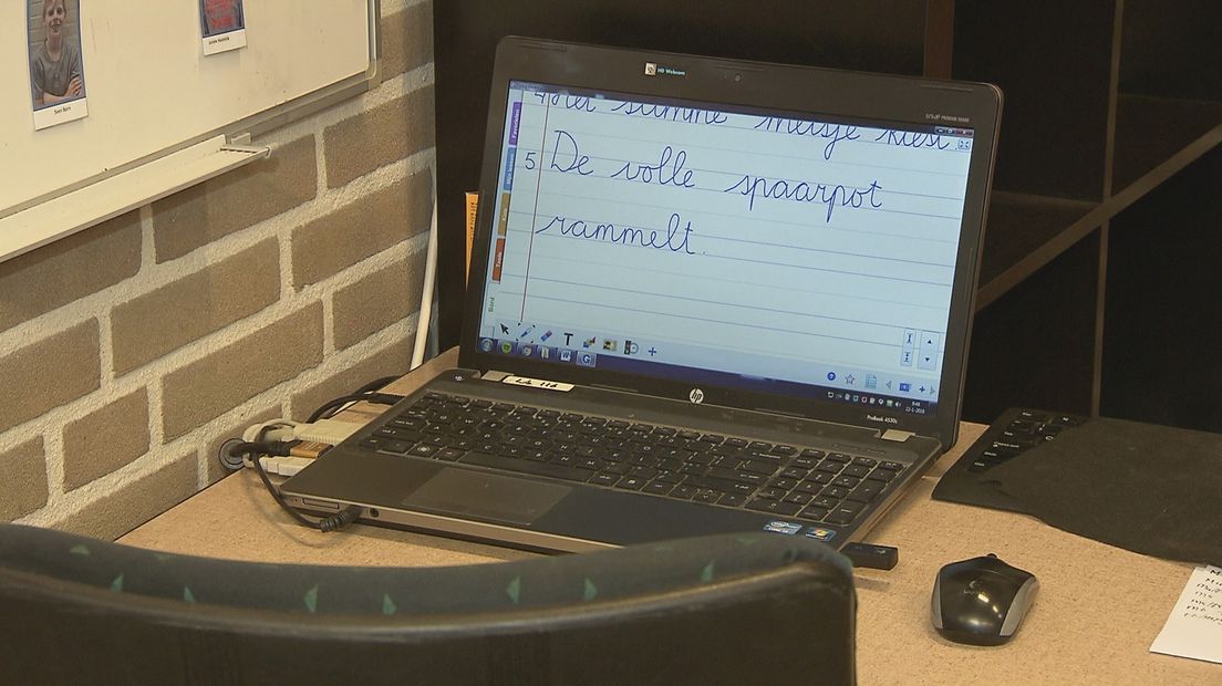 Drie inbraken basisschool De Welle; drie laptops gestolen