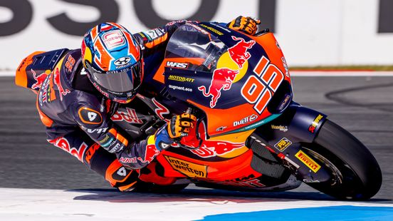 Collin Veijer knokt zich voor fanatieke eigen aanhang naar top-tien bij TT Assen Home