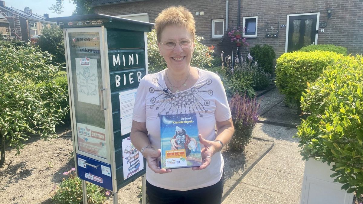Boeken van minibieb Wijster reizen het land door: 'Daar doe je het voor'