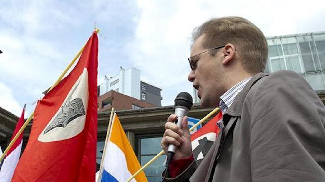 Axel van Reitz tijdens de NVU-demonstratie in Enschede vorig jaar