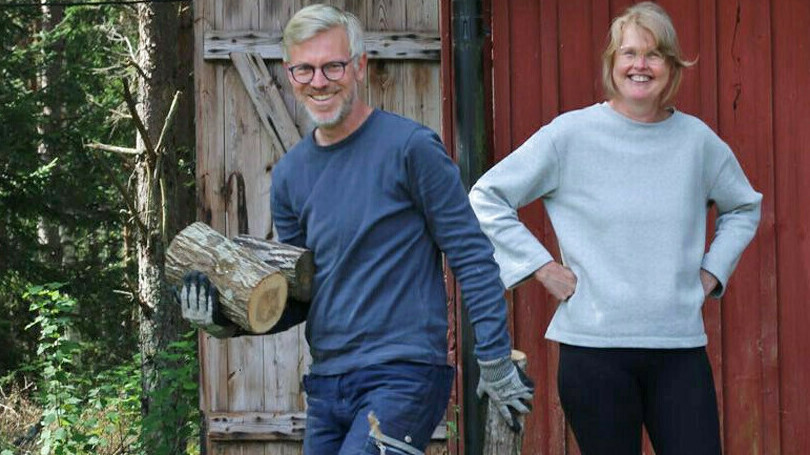 Johannes en Nynke sochten it moaiste lân om yn te wenjen: harren each foel op Sweden