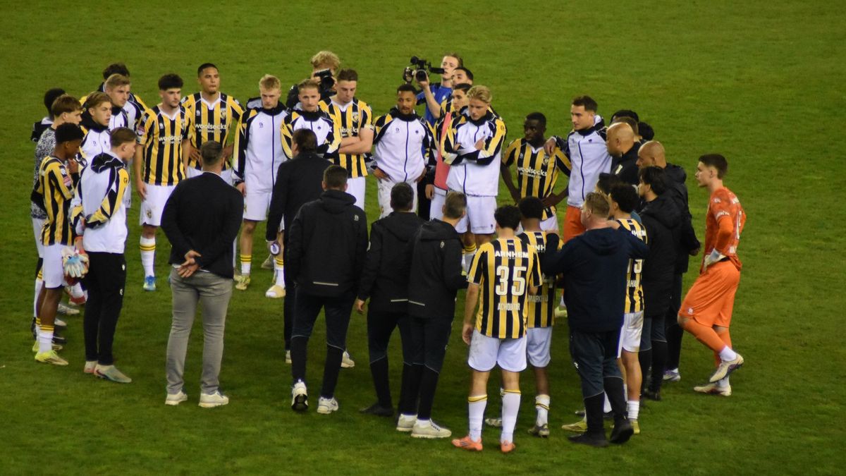 LIVE | Vitesse ploetert tegen MVV, nog altijd 0-0