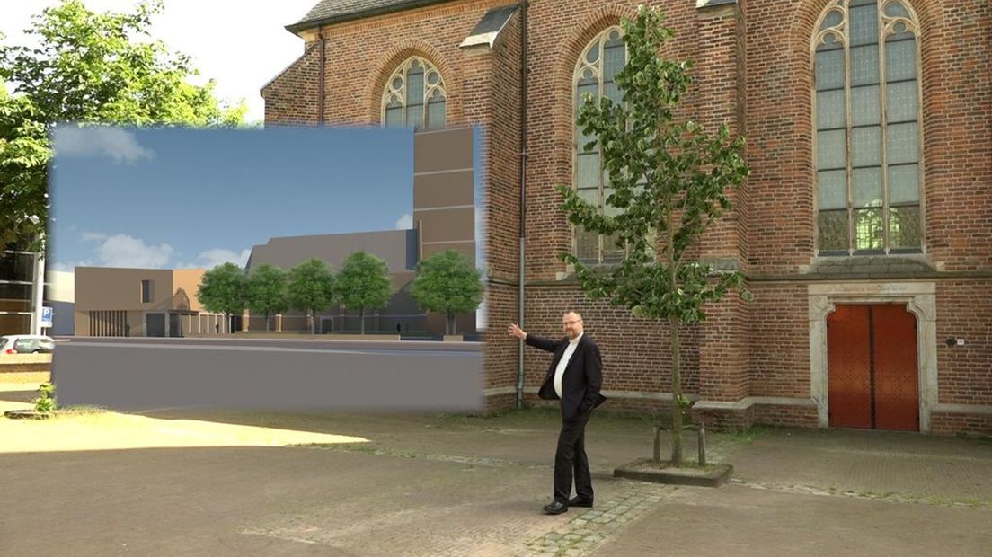 Pastoor Hans Pauw bij de St. Janskerk, bijgevoegd een ontwerp van het nieuwe parochiecentrum.