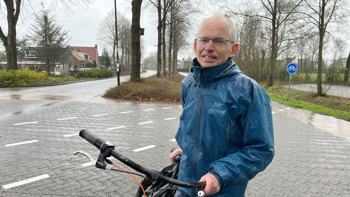 Strepen op de weg als noodoplossing voor fietsers, maar Oudehaske wil meer