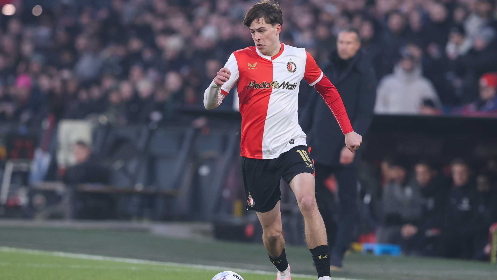 Leo Sauer in actie voor Feyenoord