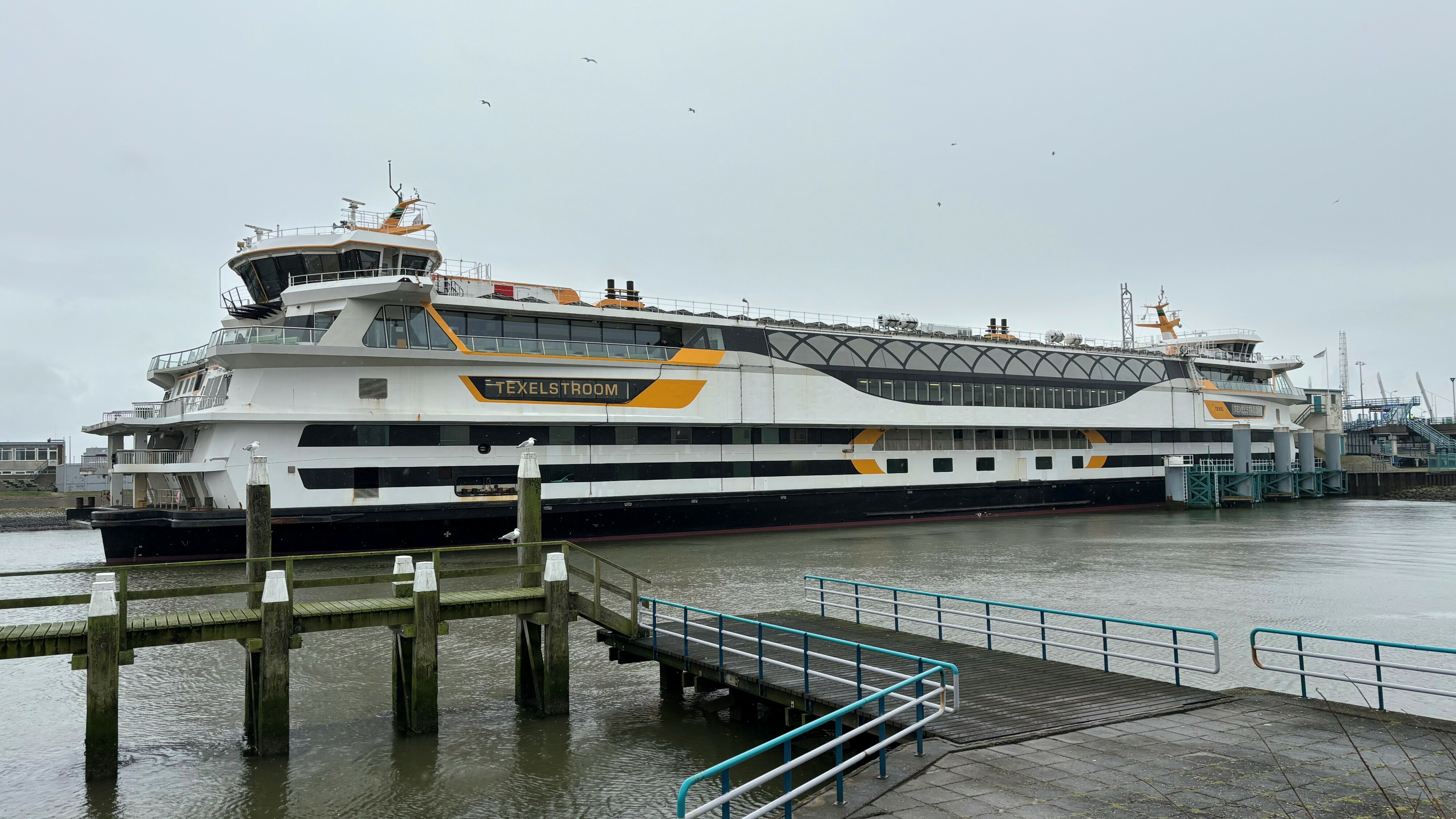 Amelander Veerdienst staat in de startblokken voor de nieuwe