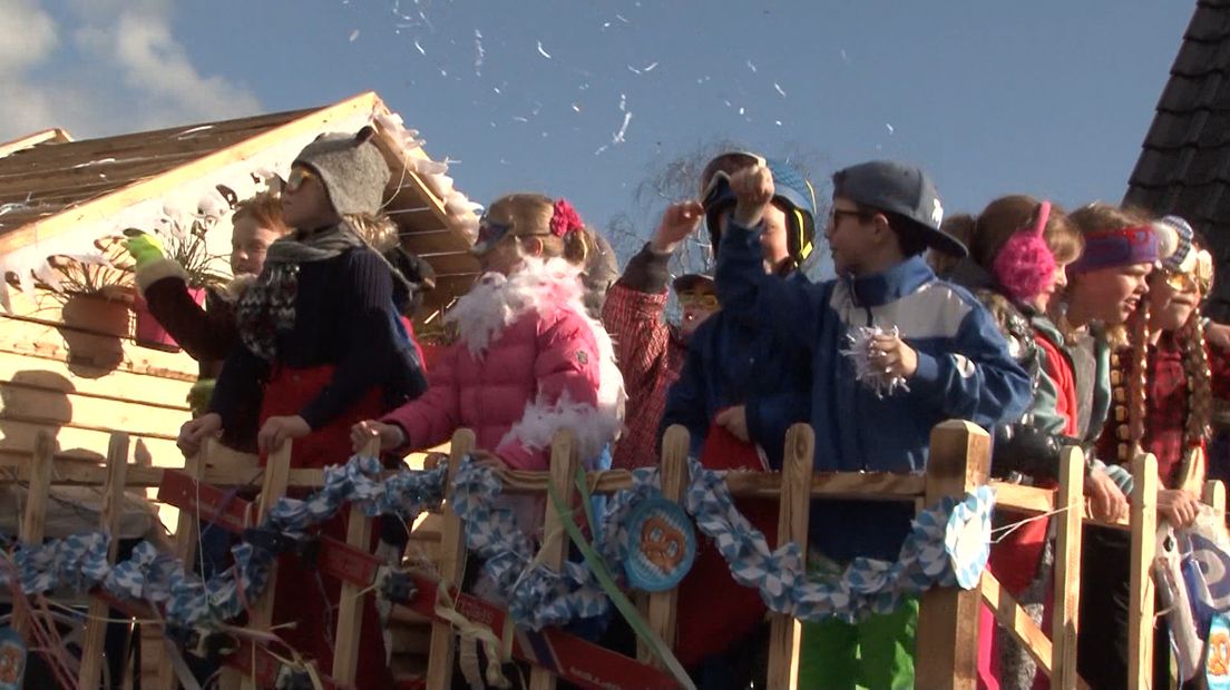 In veel katholieke dorpen is vandaag het carnaval afgetrapt door de allerkleinsten.