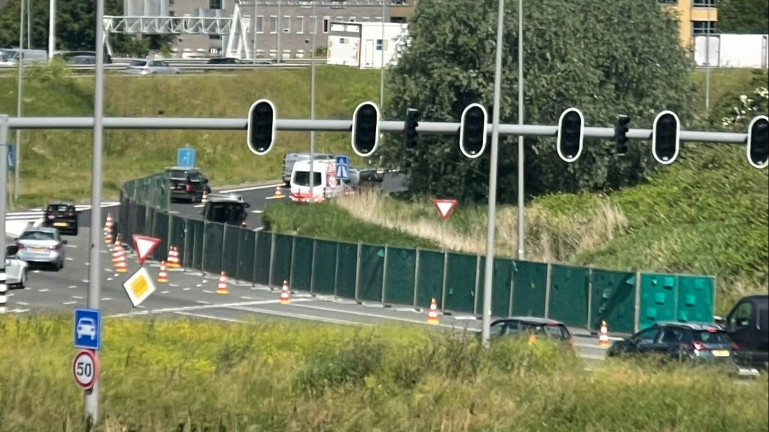 Op het Kralingseplein wordt de dood van Sam van Buul gereconstrueerd.