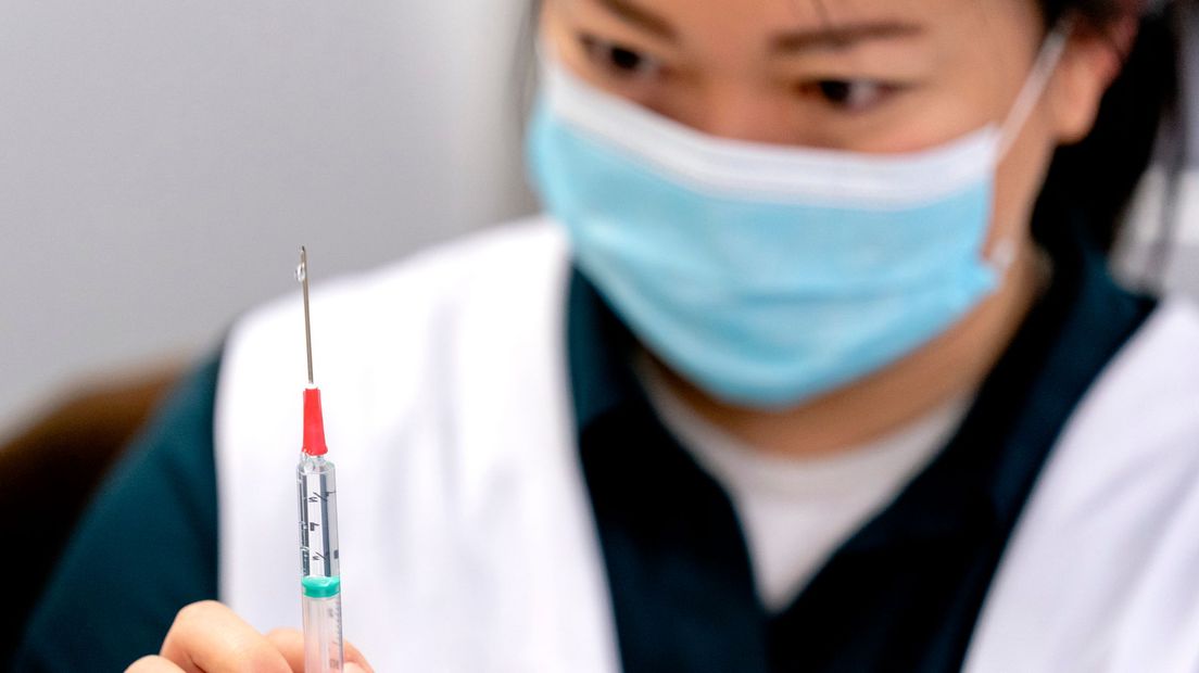 Rode Kruis gaat helpen bij vaccineren.