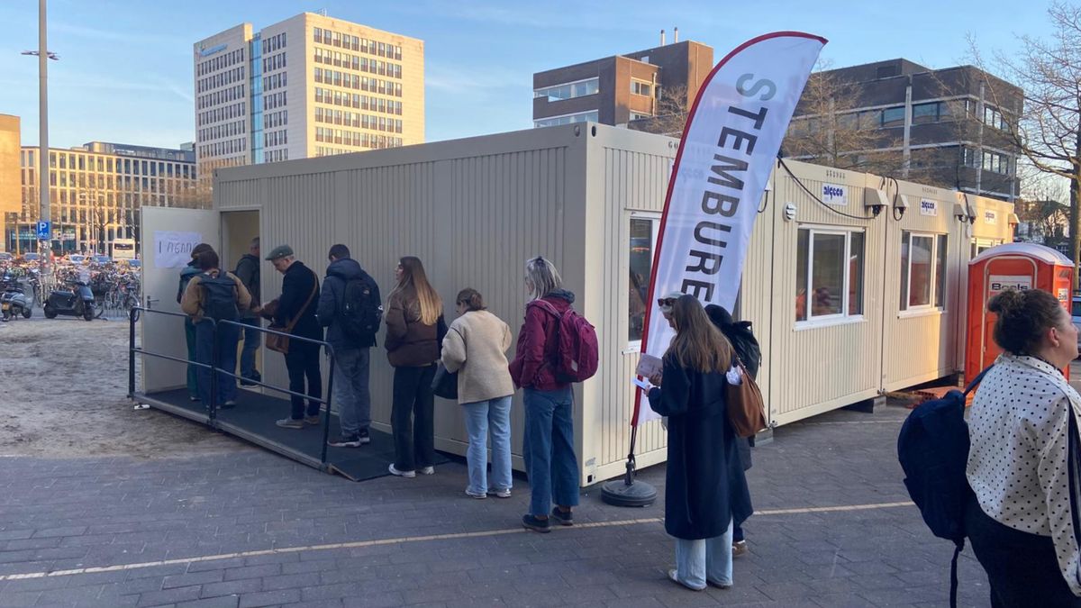 Verslag verkiezingen: In Amersfoort heeft 53,9% tot nu gestemd, drukte bij stembureau station