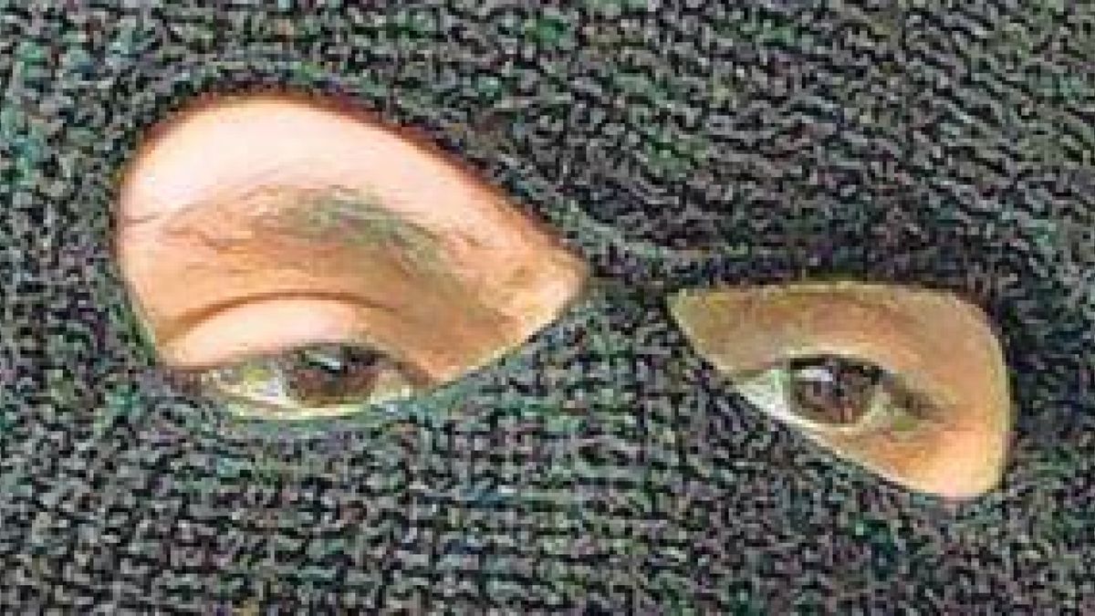 Politie pakt mannen met bivakmutsen