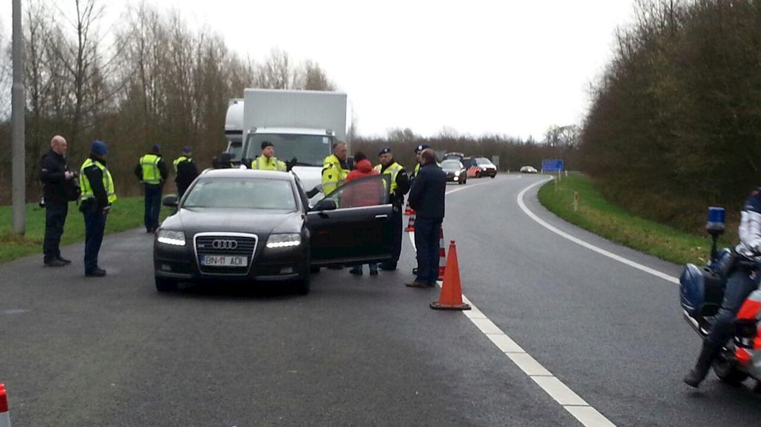 Grenscontrole op de A1 bij De Lutte