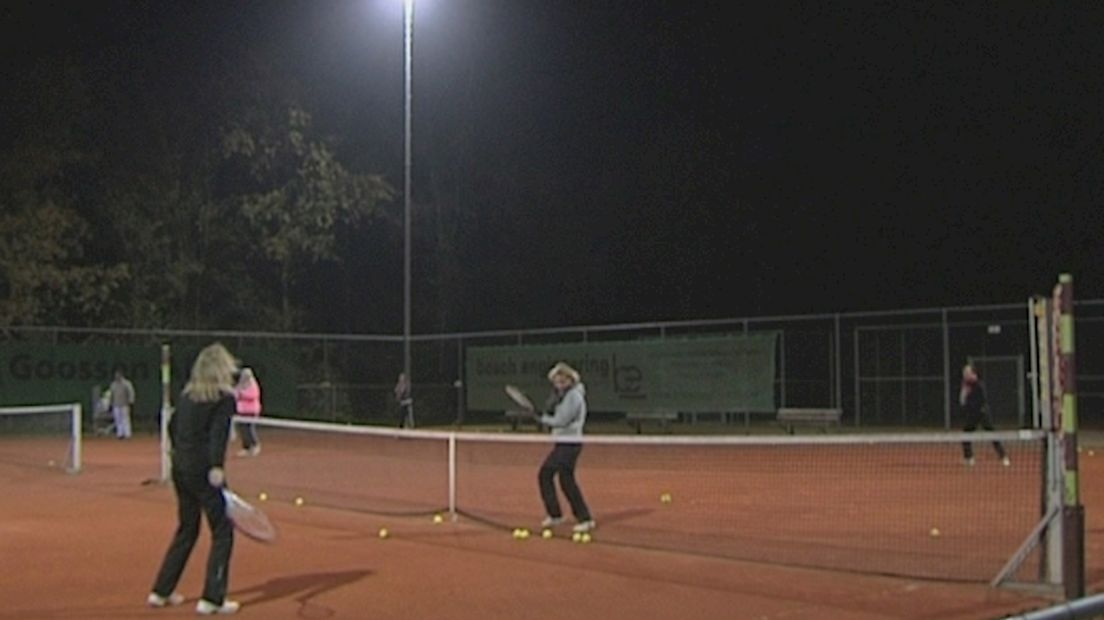 Licht tennispark Quick niet te fel