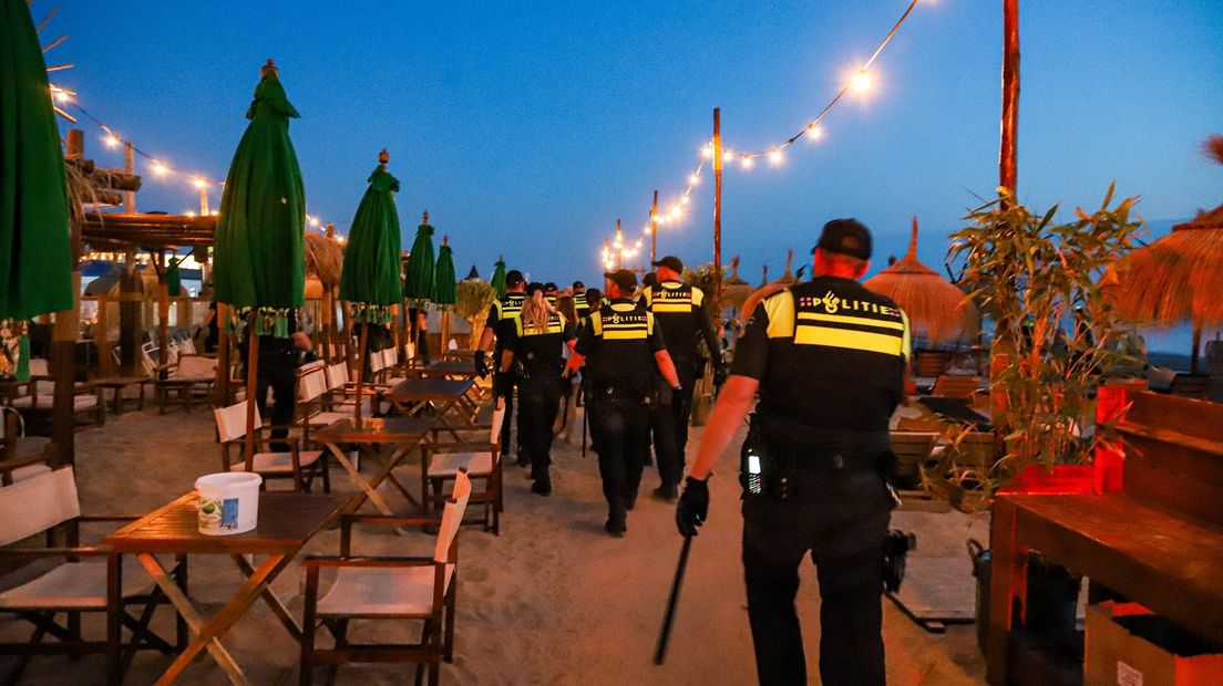 De politie moest deze week ingrijpen op het strand in Noordwijk.