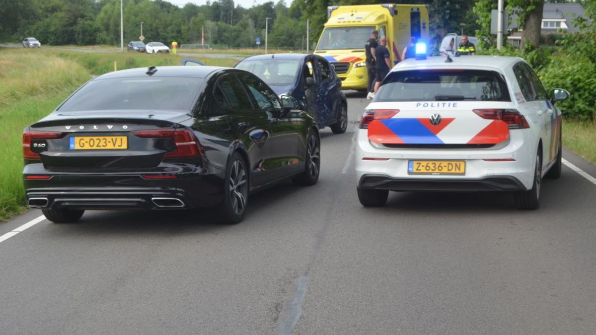 112-nieuws: Auto en scooter botsen in Musselkanaal