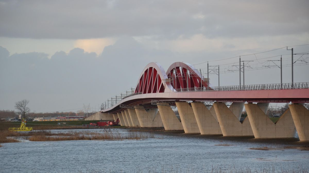 Treinen tussen Zwolle en het westen rijden weer na koperdiefstal