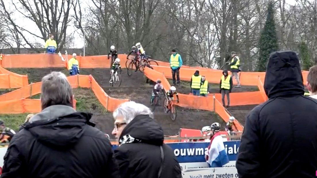 NK veldrijden voor nieuwelingen in Hoogeveen voorlopig in de ijskast (Rechten: RTV Drenthe/Karin Mulder)