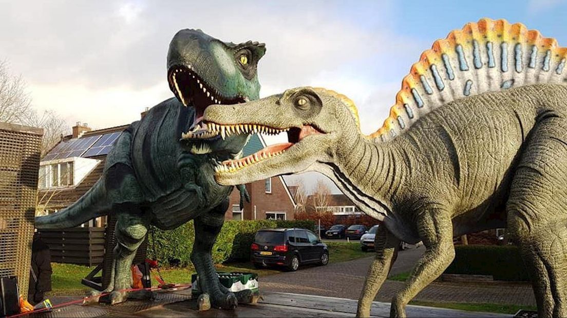 De dino's van Dinoland zijn nu in Vledder te zien