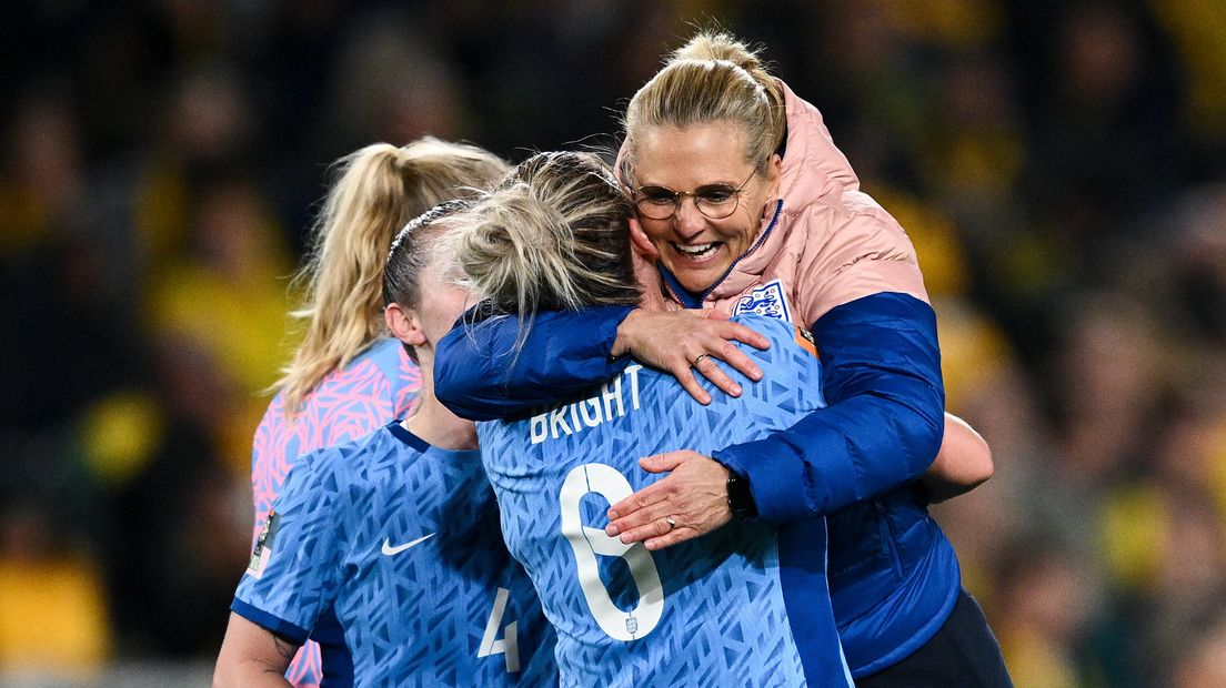 Sarina Wiegman na het winnen van de halve finale