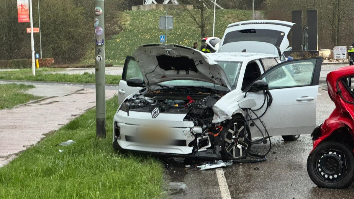 Persoon gewond bij botsing in Landgraaf, veel blikschade