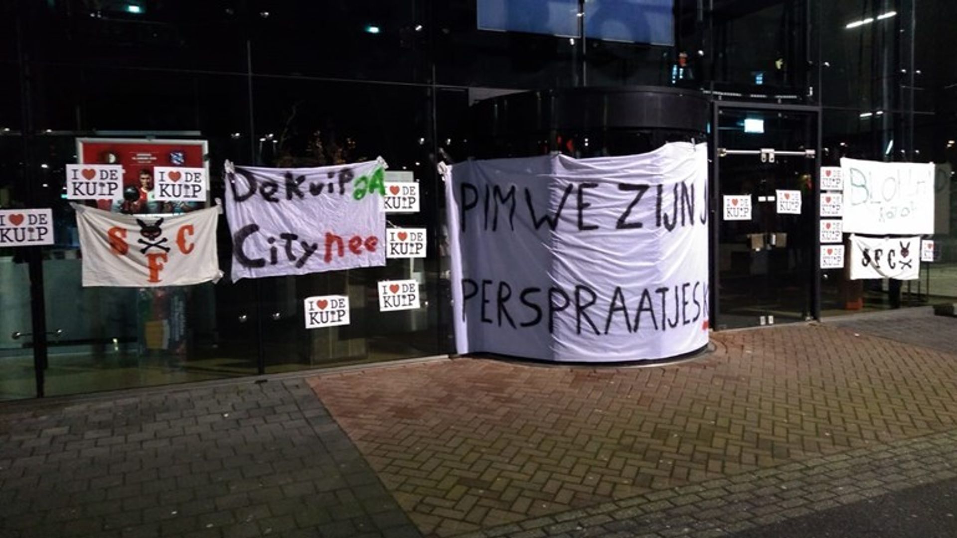 Spandoeken bij De Kuip in januari 2020