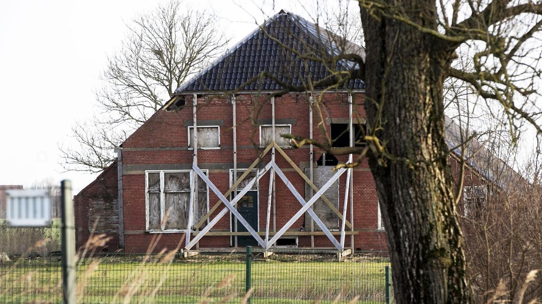 Niet iedereen gaat hetzelfde om met de aardbevingsschade.