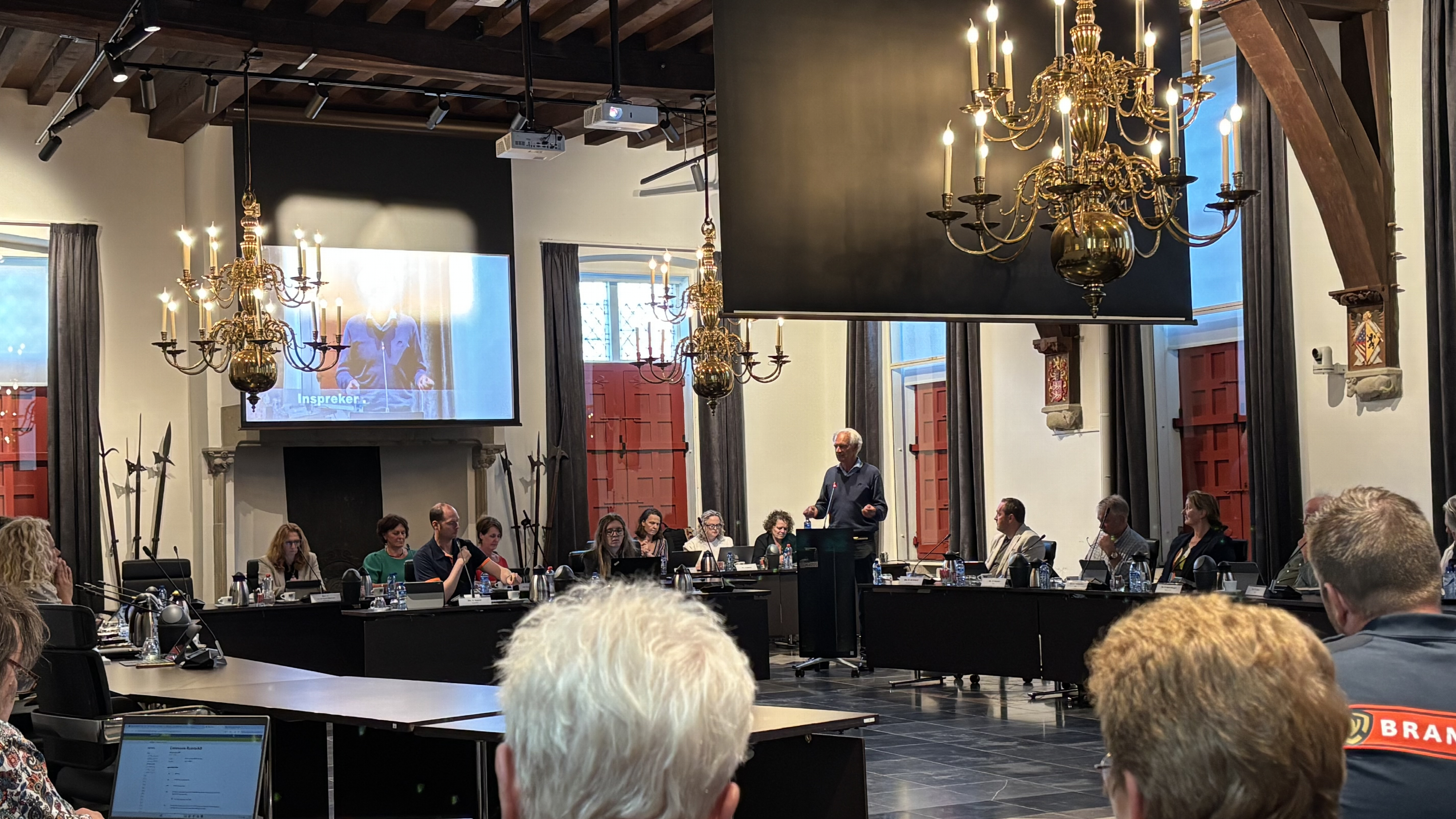 Politiek praat over sluiting brandweerkazerne Cadzand: 'Kunnen we het niet nog een jaartje aankijken?'