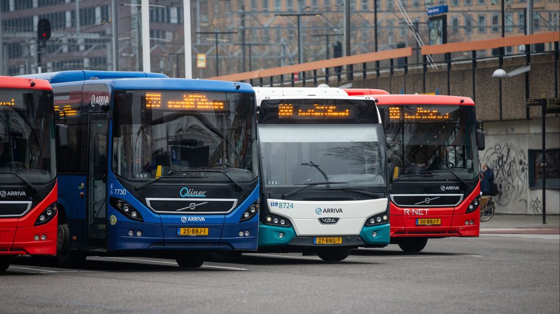 Bussen op Leiden Centraal