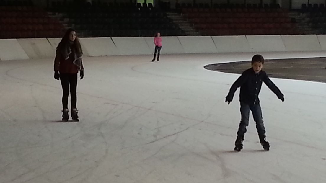 Waar gaan we in de toekomst schaatsen als de Bonte Wever dicht is? (Rechten: archief RTV Drenthe)