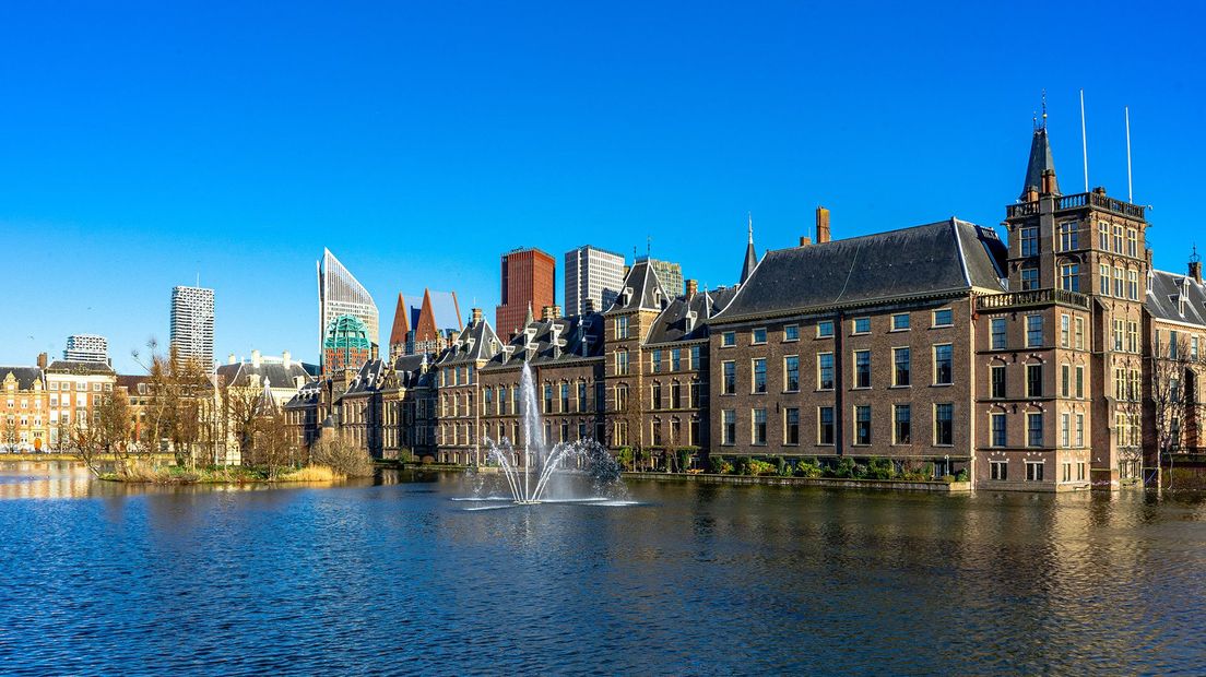 Binnenhof met de Hofvijver.