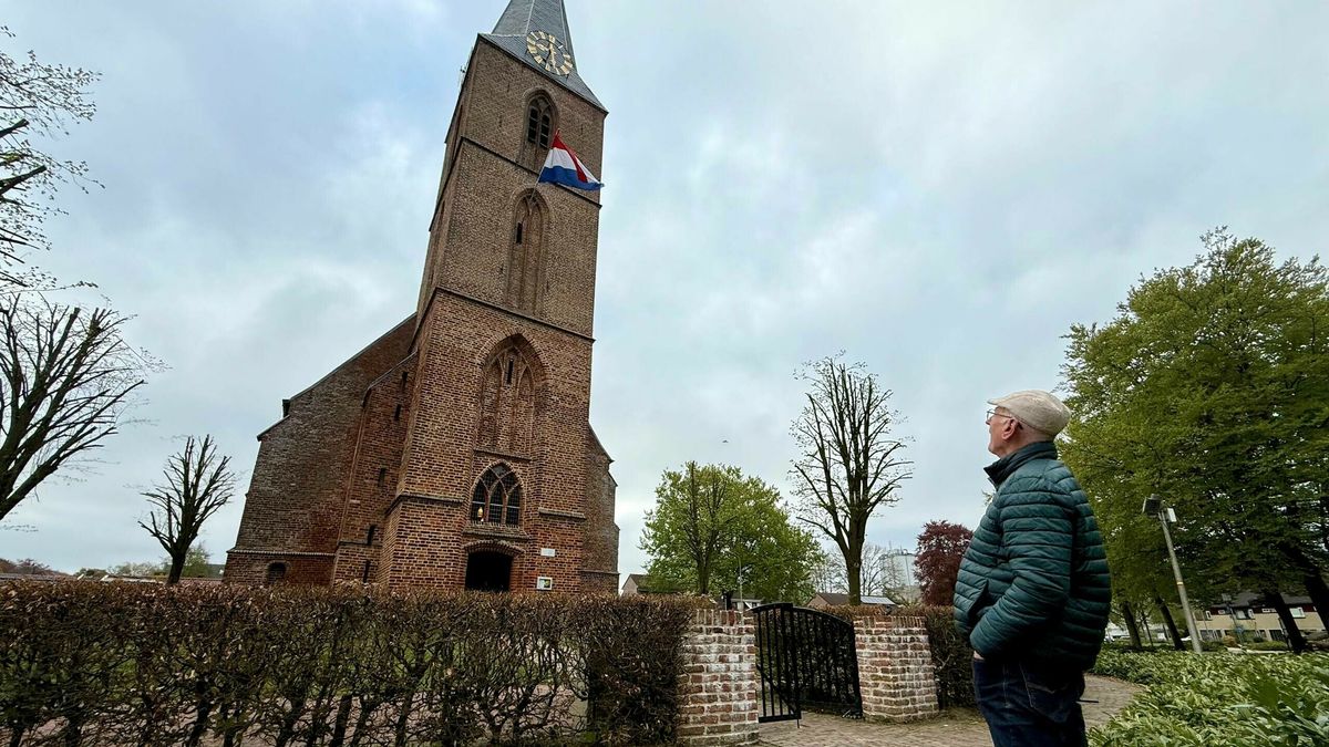 Vlag kan weer uit bij Stefanuskerk in Beilen: 'Een simpele beweging'