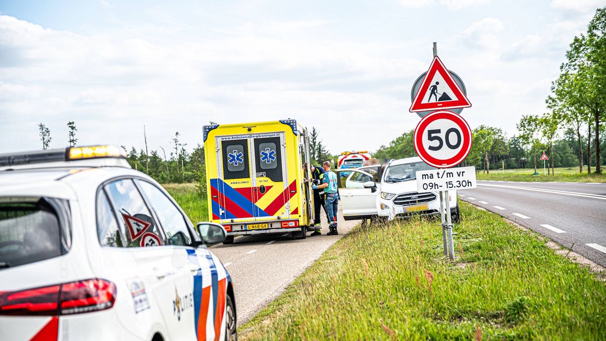 Motorrijder gewond na botsing met auto's bij Peize