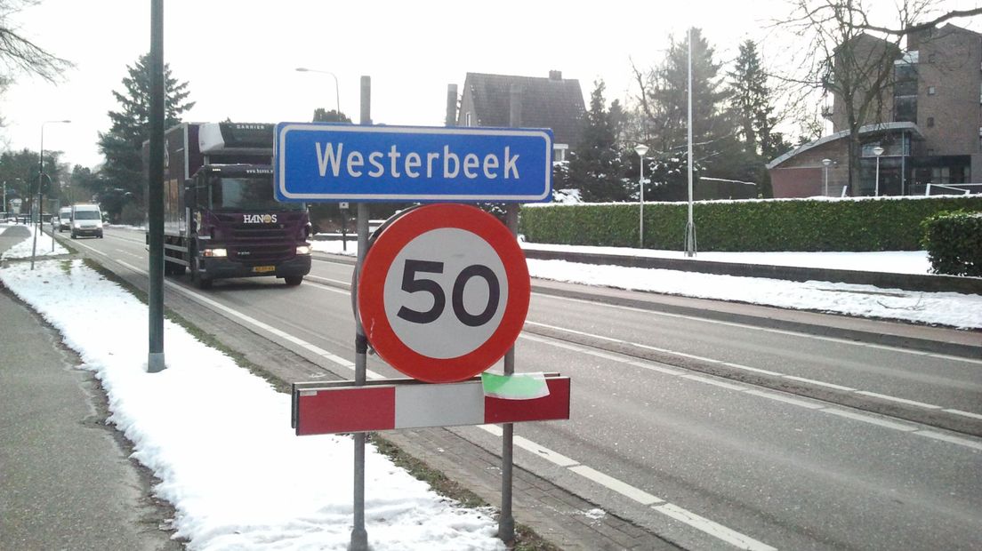 Carnavalsstunt: Oosterbeek even Westerbeek