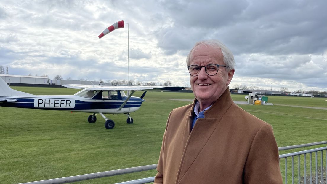 Jur Stavast, voorzitter bij Stichting Vliegveld Hoogeveen