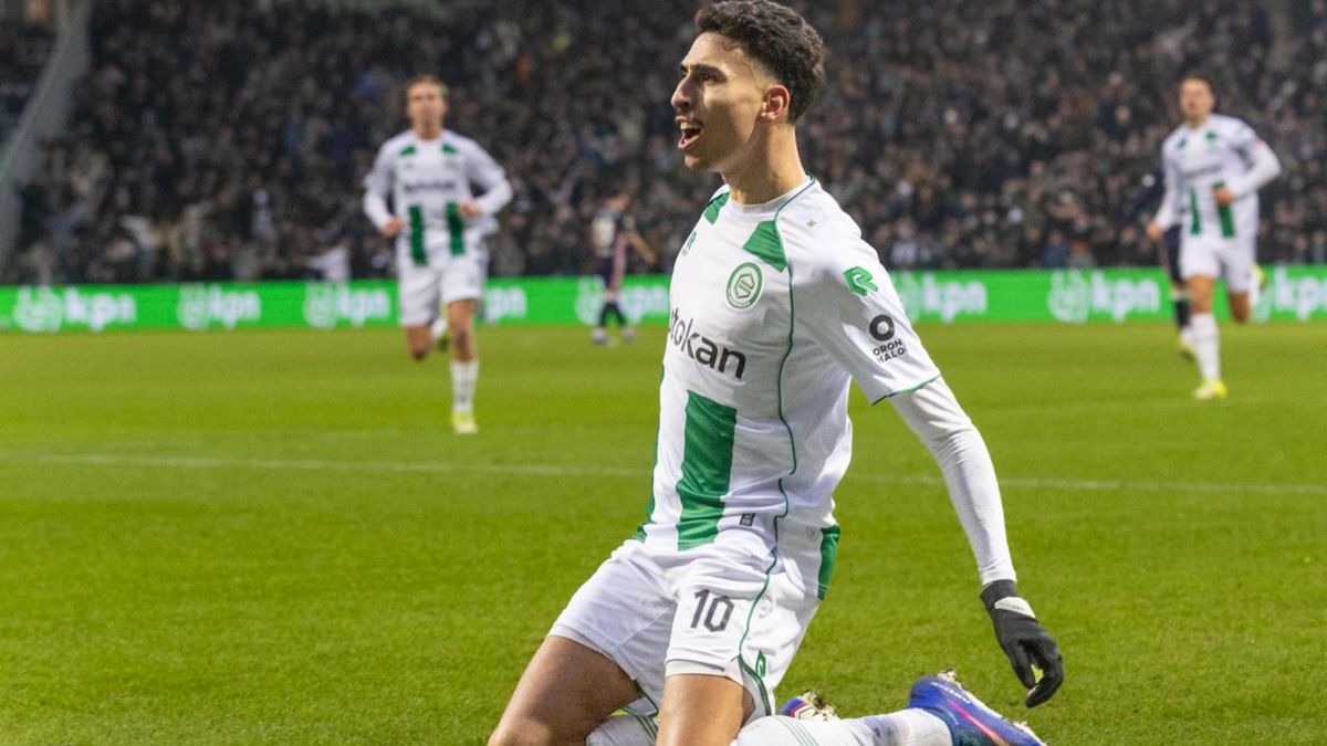 FC Groningen - PSV is van start (0-0)