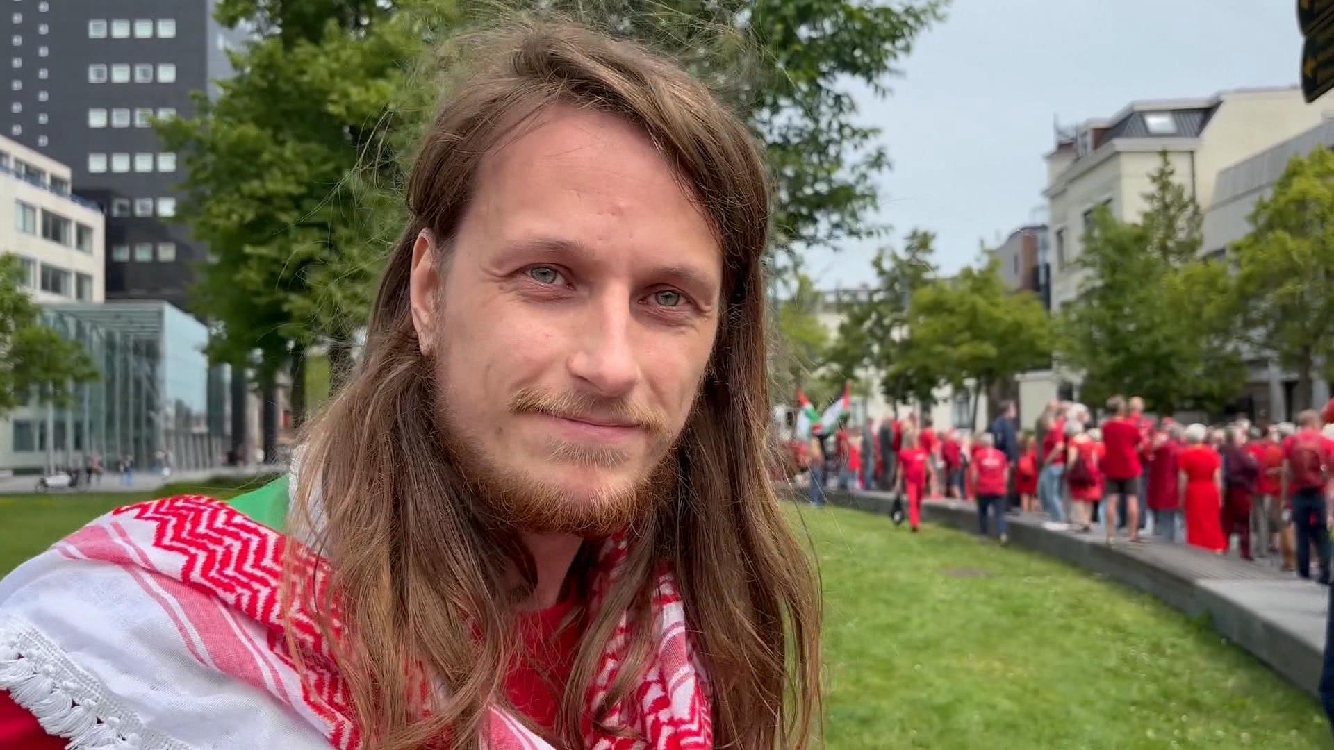 Danny op de 'Rode Lijn'-demonstratie tegen het geweld in Gaza