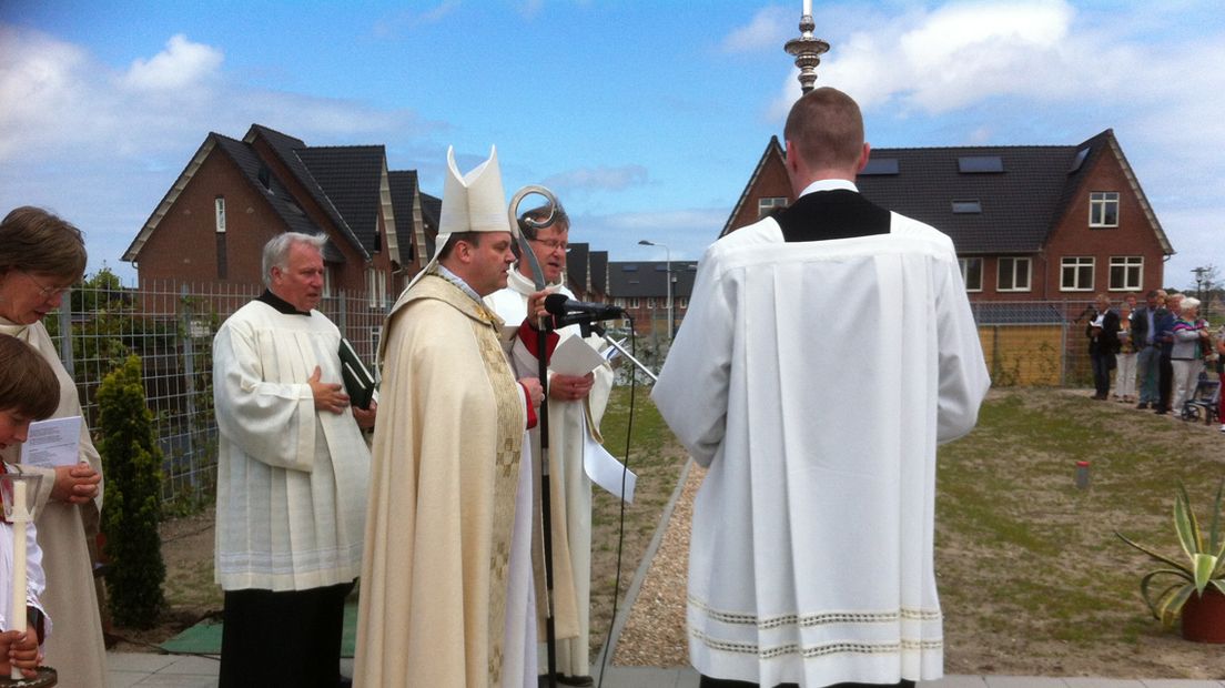 inzegening kerkhof wateringen